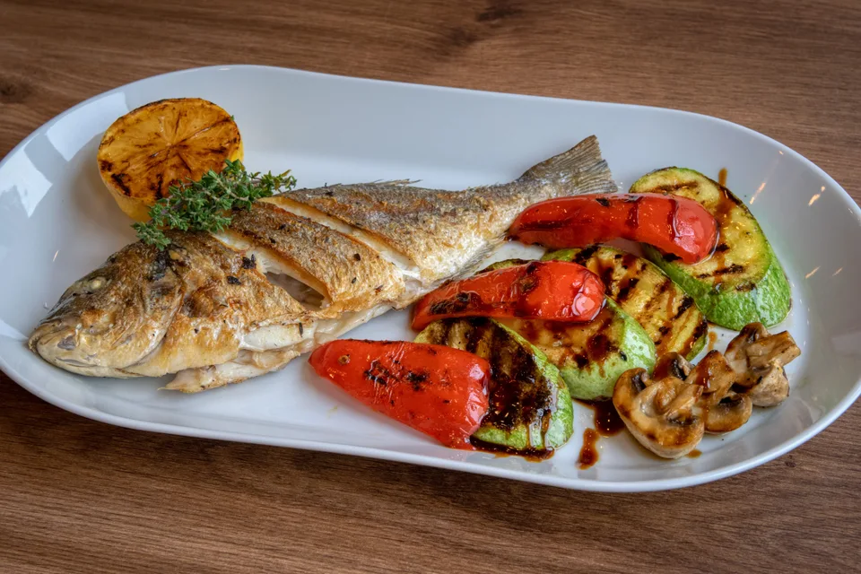 BookNoFees: Piemēra fotoattēls: Grilēta zivs