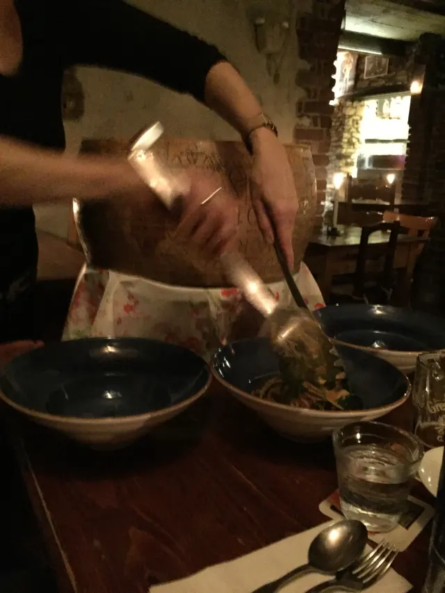 BookNoFees: Restorāns – Pizzeria-Enoteca Altes Spritzenhaus – Ense – Pizzerija-vīna bārs „Altes Spritzenhaus”, foto 3
