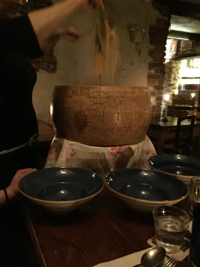 BookNoFees: Restorāns – Pizzeria-Enoteca Altes Spritzenhaus – Ense – Pizzerija-vīna bārs „Altes Spritzenhaus”, foto 2