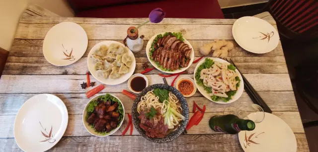 BookNoFees: Restorāns – Au Pays Tsingtao – Paris – Tsingtao zemē, foto 3