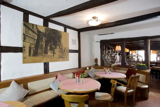 BookNoFees: Restorāns – Ratskeller Arnsberg – Arnsberg – „Ratskeller“ Arnsbergā, foto 3