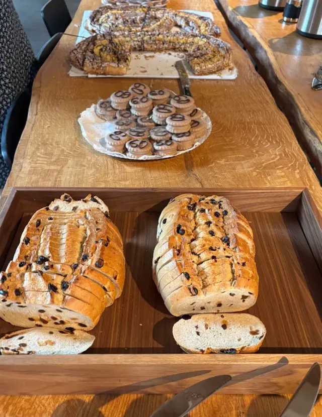 BookNoFees: Restorāns – Bäckerei und Konditorei Thomas Engelhardt – Lüdenscheid – Thomas Engelhardt maizes un konditorejas ceptuve, foto 2