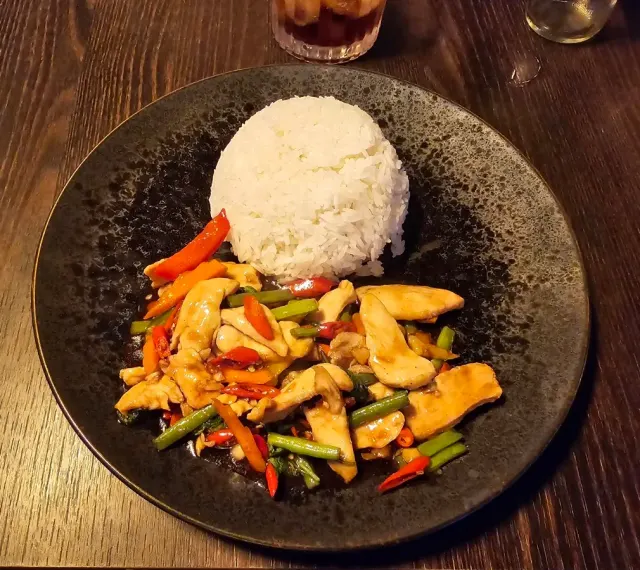 BookNoFees: Kafejnīca – Thai Mai - Bangkok Street Food – Bratislava – Thai Mai – ielu ēdiens Bangkokā, foto 2