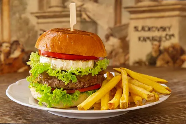BookNoFees: Kafejnīca – Café Sladkovský – Prague – Kafejnīca „Sladkovský“, foto 3