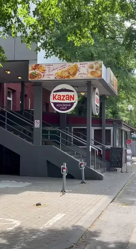 BookNoFees: Restorāns – KAZAN – Bratislava – KAZAN, foto 3