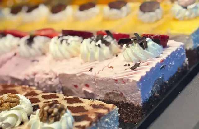 BookNoFees: Maiznīca – Bäckerei & Café Franzes – Meschede – Maizes ceptuve un kafejnīca „Franzes“, foto 3