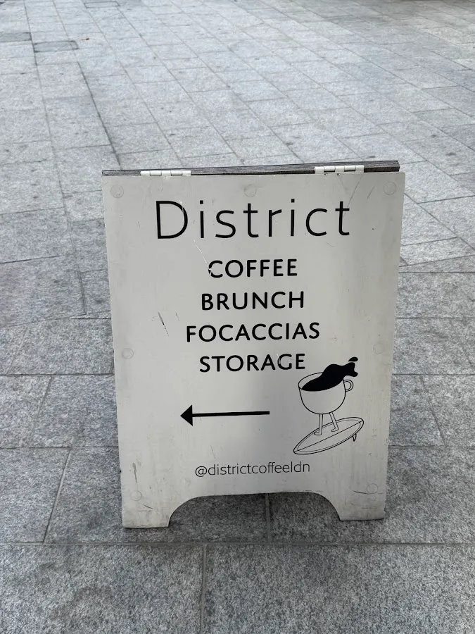 BookNoFees: Kafejnīca – District – London – Rajons, foto 1