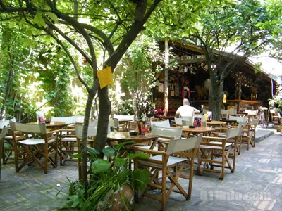 BookNoFees: Kafejnīca – Bre Cafe – Belgrade – Īsa kafija, foto 1