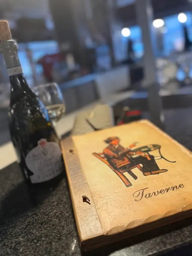 BookNoFees: Restorāns – Nico's Taverne – Recklinghausen – Nico's Taverne, foto 2