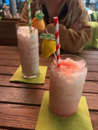 Restorāns – BookNoFees: foto no Valentina Pfenning atsauksmes par R-Café Möhnesee