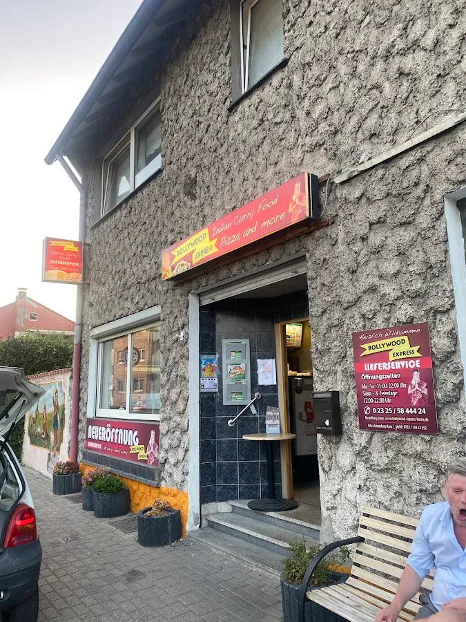 BookNoFees: Restorāns – Bollywood Express (Asif Zainab, Pizzeria) – Herne – „Bollywood Express“ (Asif Zainab, „Pizzeria“), foto 1