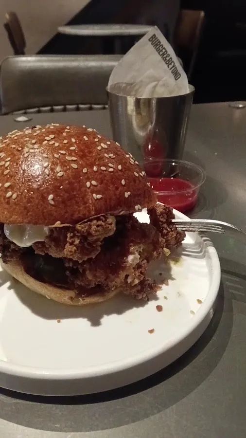 BookNoFees: Restorāns – Burger & Beyond – London – Burger & Beyond, foto 2