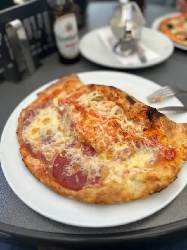 BookNoFees: Restorāns – Pizzeria Covaccino – Brilon – Picas restorāns „Covaccino”, foto 2