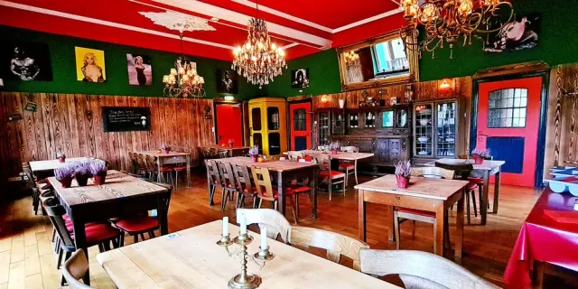 BookNoFees: Restorāns – Friedchens Gasthof – Warstein-Niederbergheim – Friedchena viesnīca, foto 2
