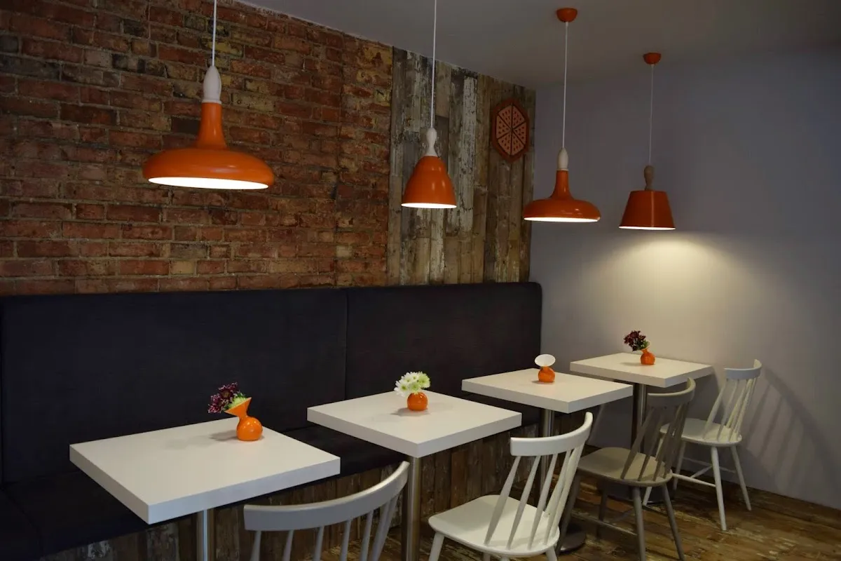BookNoFees: Kafejnīca – Fortunella Cafe – London – Fortunella Cafe, foto 1