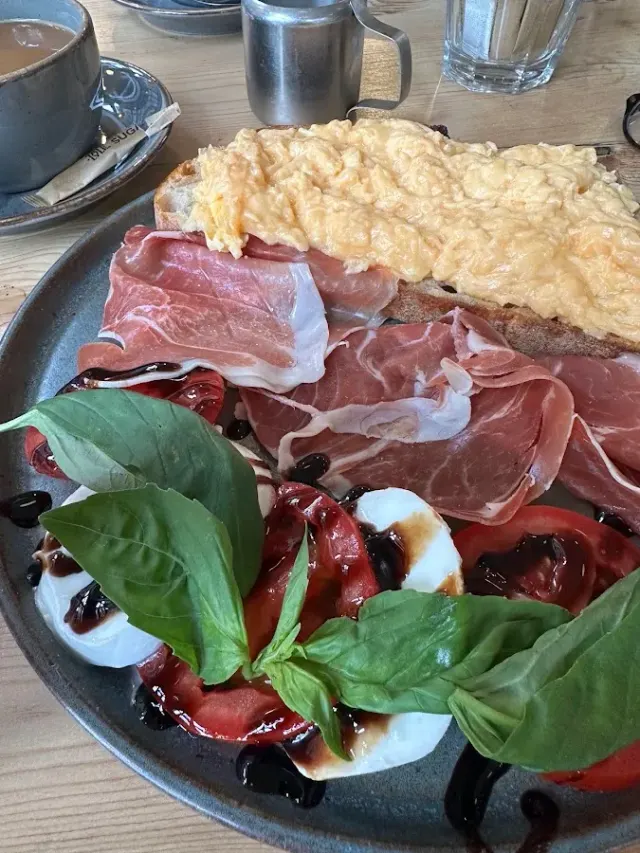 BookNoFees: Restorāns – Café Route – London – Café Route, foto 2