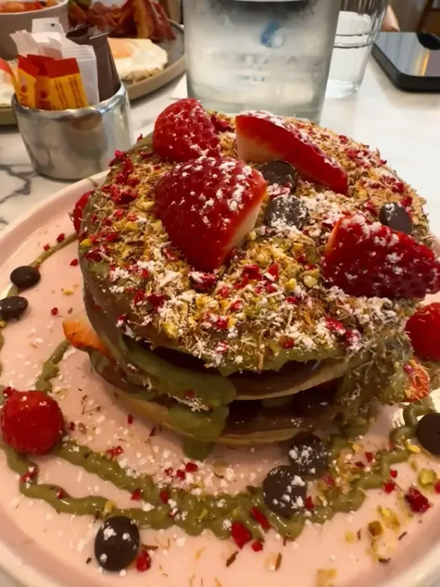 BookNoFees: Kafejnīca – Póg – Dublin – Skūpsts, foto 3
