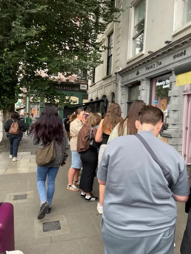 BookNoFees: Kafejnīca – Póg – Dublin – Skūpsts, foto 2