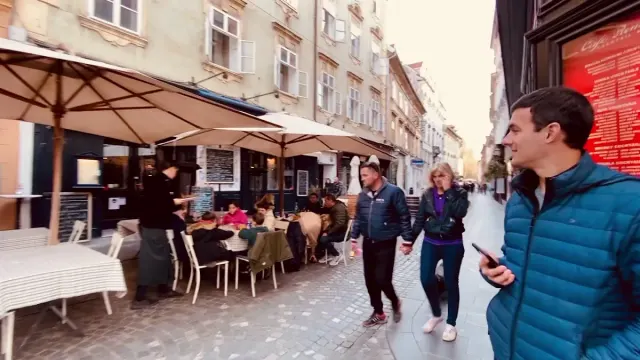 BookNoFees: Restorāns – Julija – Ljubljana – Jūlija, foto 3