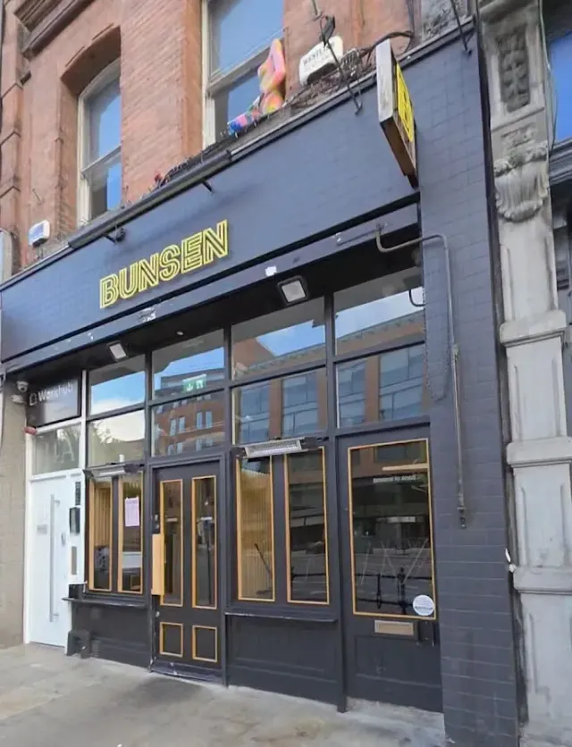 BookNoFees: Uzkodu bārs – Bunsen – Dublin – Bunsen, foto 3