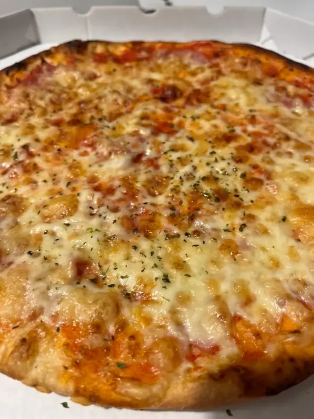 BookNoFees: Restorāns – Pizzeria Zum Brunnen – Plettenberg – Pizzerija „Zum Brunnen“, foto 3