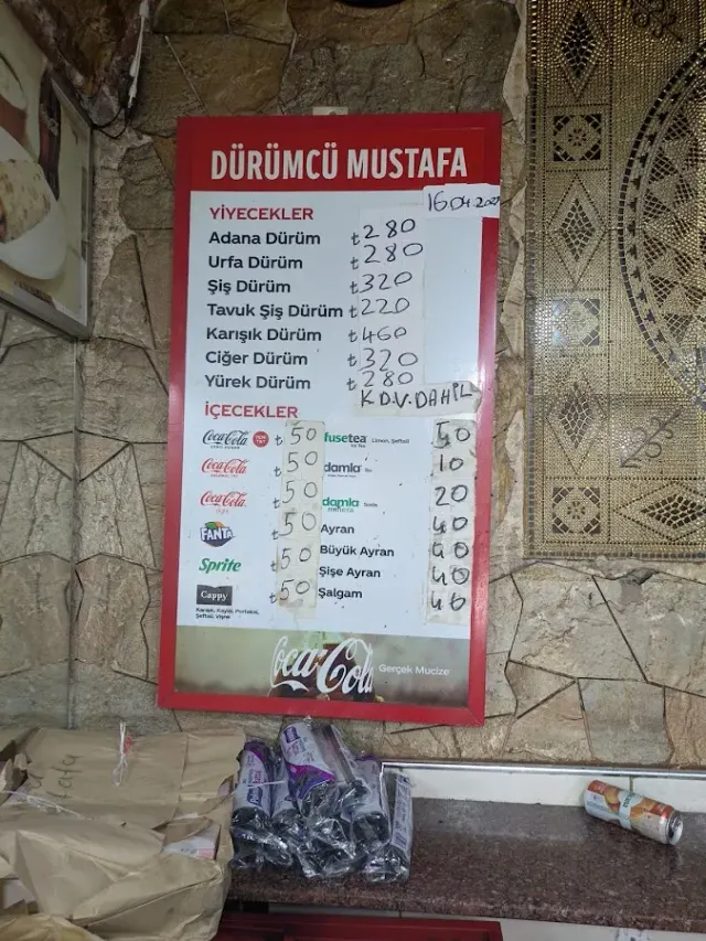 BookNoFees: Kafejnīca – Dürümcü Mustafa – Istanbul – Mustafa, duruma pārdevējs, foto 3