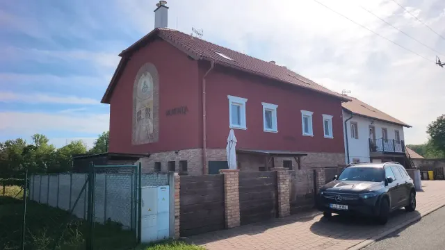 BookNoFees: Dzīvoklis ar terasi – Jevišovka