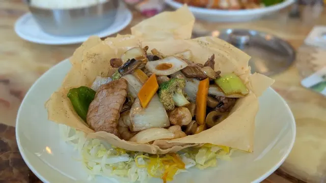 BookNoFees: Restorāns – China Restaurant Reich der Mitte – Bad Berleburg – Ķīnas restorāns „Reich der Mitte“, foto 2