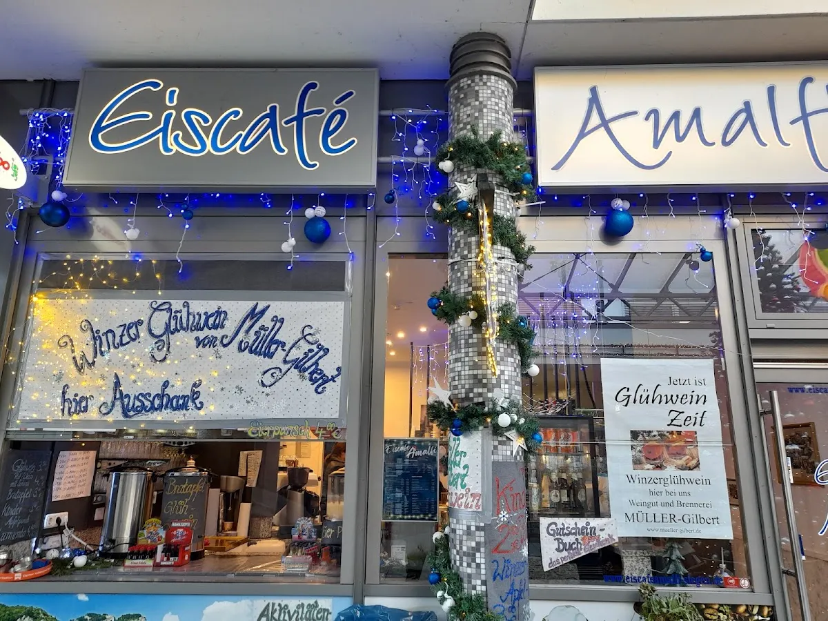 BookNoFees: Restorāns – Eiscafé Amalfi – Siegen – Kafejnīca „Eiscafé Amalfi”, foto 1