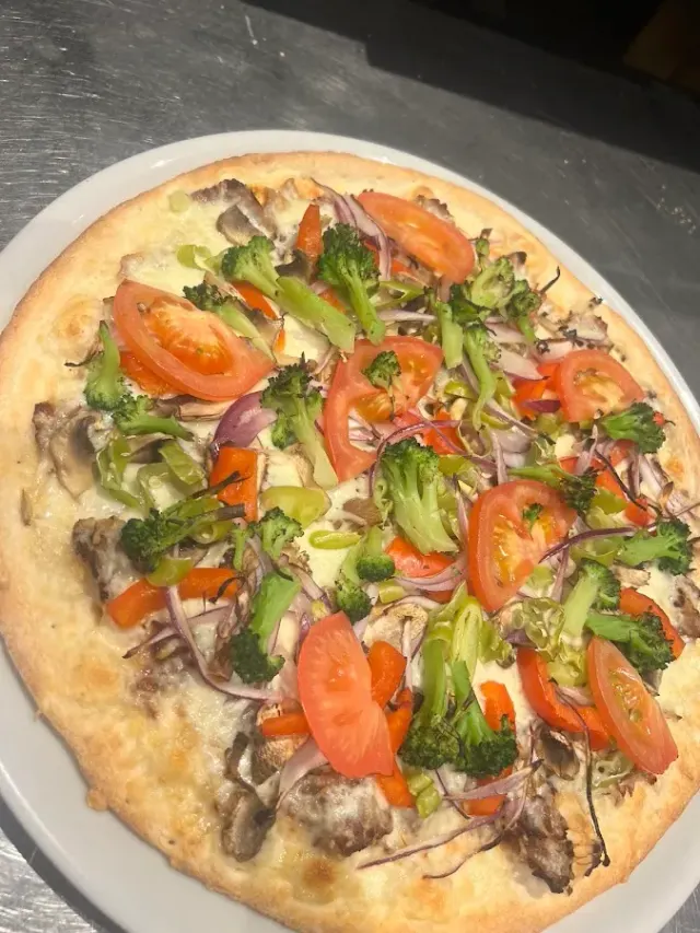 BookNoFees: Restorāns – Pizza Milano – Meschede – Pica „Milano“, foto 2