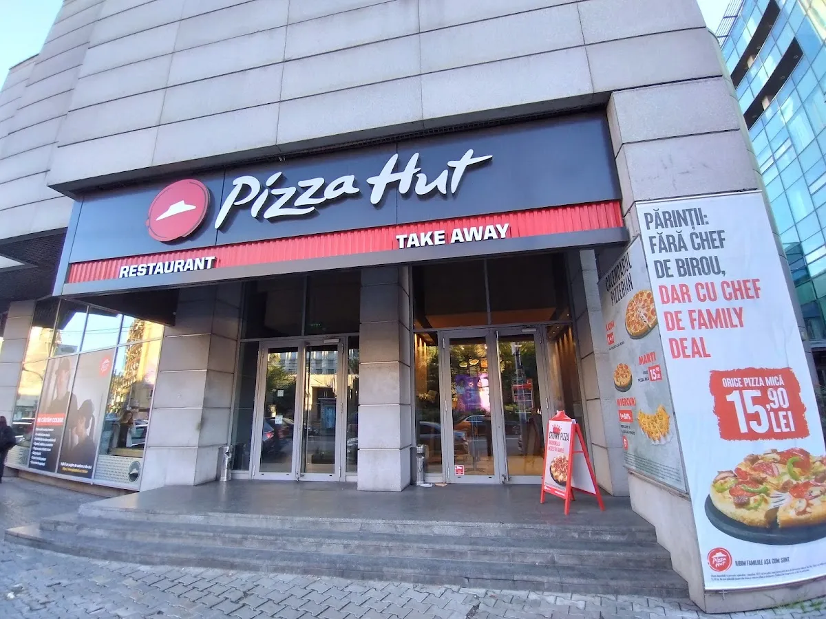 BookNoFees: Restorāns – Pizza Hut – Bucharest – Pizza Hut, foto 1