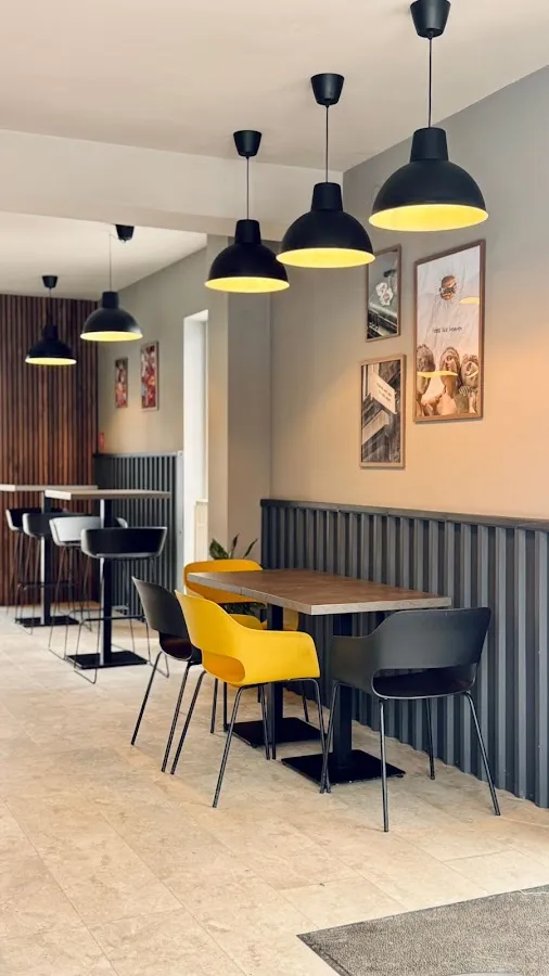 BookNoFees: smash bar #boljiburger, Zagreb