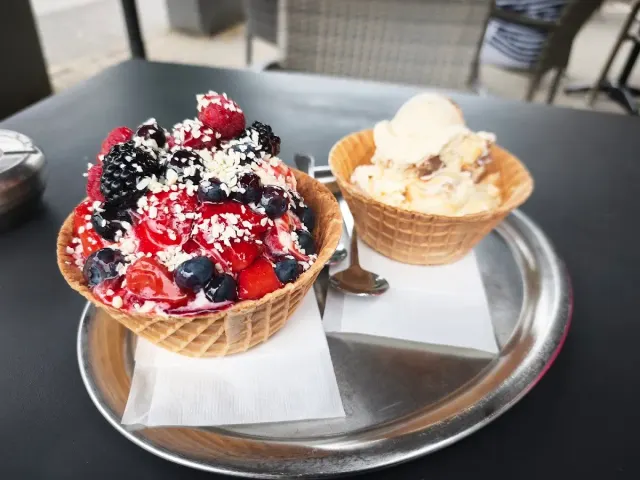 BookNoFees: Restorāns – Ankays Eiscafé – Freudenberg – „Ankays“ kafejnīca, foto 2