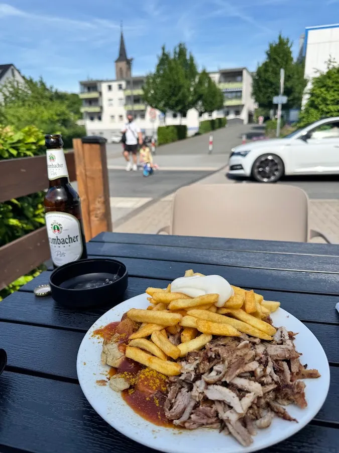 BookNoFees: Restorāns – Imbiss-Paradies – Werdohl – Ēdienu paradīze, foto 1