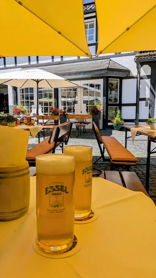 BookNoFees: Uzkodu bārs – Imbiss Esselstübchen – Eslohe – Ēdināšanas vieta „Esselstübchen“, foto 2