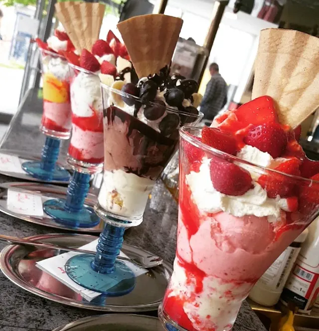 BookNoFees: Restorāns – Eiscafé Crema – Unna – Eiscafé Crema, foto 2