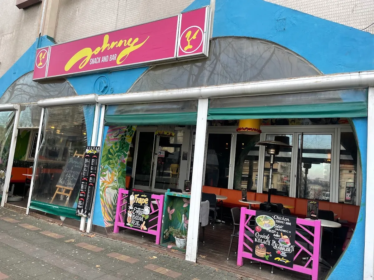 BookNoFees: Kafejnīca – Johnny Snack and Bar – Belgrade – „Johnny Snack and Bar”, foto 1
