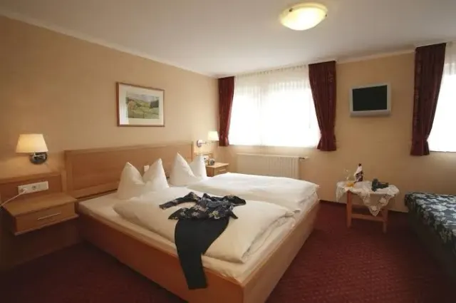 BookNoFees: Restorāns – Landgasthof Gilsbach – Winterberg – Lauku viesnīca „Gilsbach”, foto 3