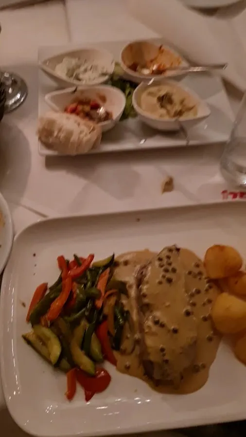 BookNoFees: Restorāns – Bosporus Restaurant – Dortmund – Restorāns „Bosporus“, foto 3
