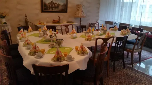 BookNoFees: Restorāns – Café am Rathaus – Werl – Kafejnīca pie rātsnama, foto 3