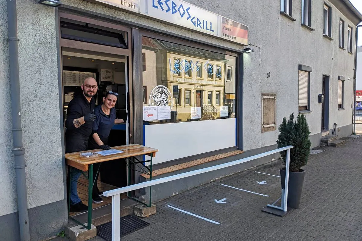 BookNoFees: Uzkodu bārs – Imbiß Lesvos Grill – Hemer – Ēdināšanas iestāde „Lesvos Grill“, foto 1
