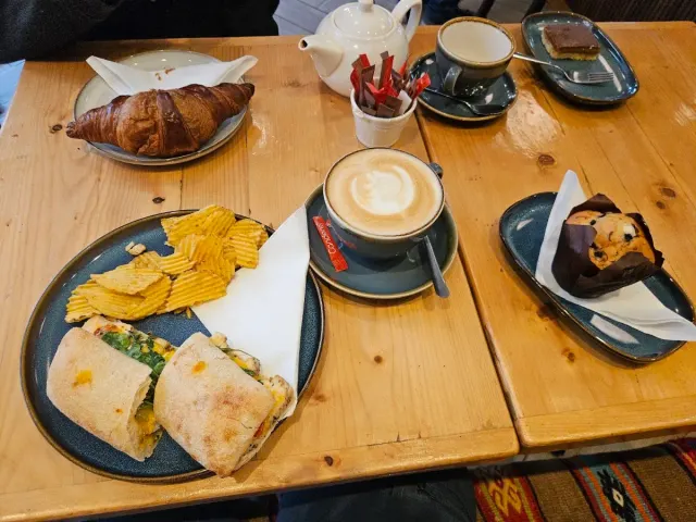 BookNoFees: Kafejnīca – Rumi Cafe – Dublin – „Rumi Cafe“, foto 2