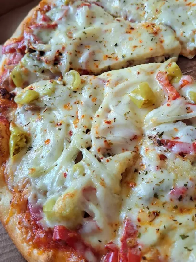 BookNoFees: Uzkodu bārs – Star Grill – Herscheid – Star Grill, foto 3