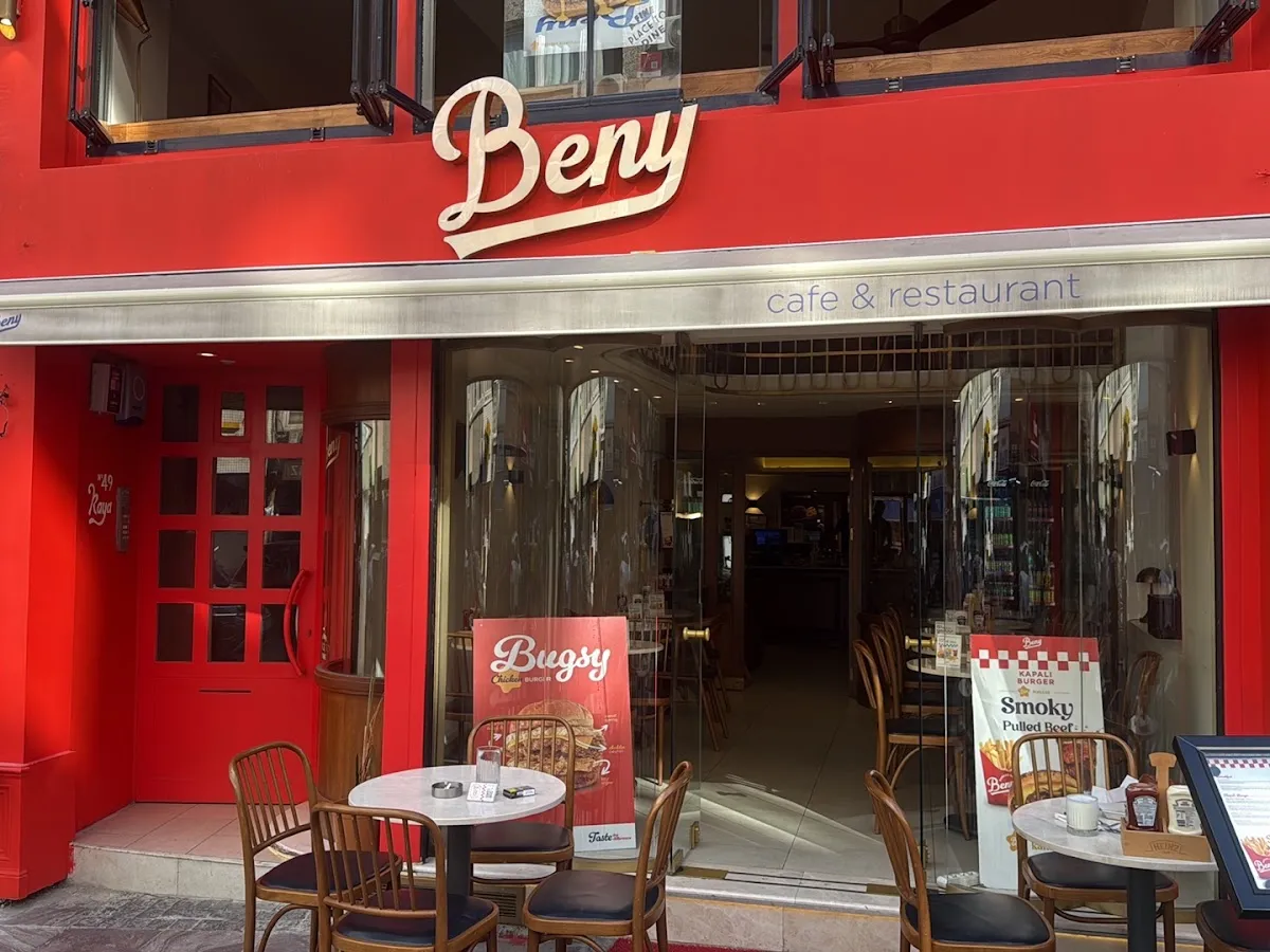 BookNoFees: Restorāns – Beny Burger House & Cafeteria – Istanbul – „Beny Burger House & Cafeteria“, foto 1