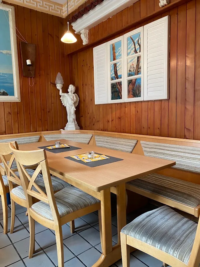 BookNoFees: Restorāns – Pegasus – Hilchenbach – Spārnotais zirgs, foto 1