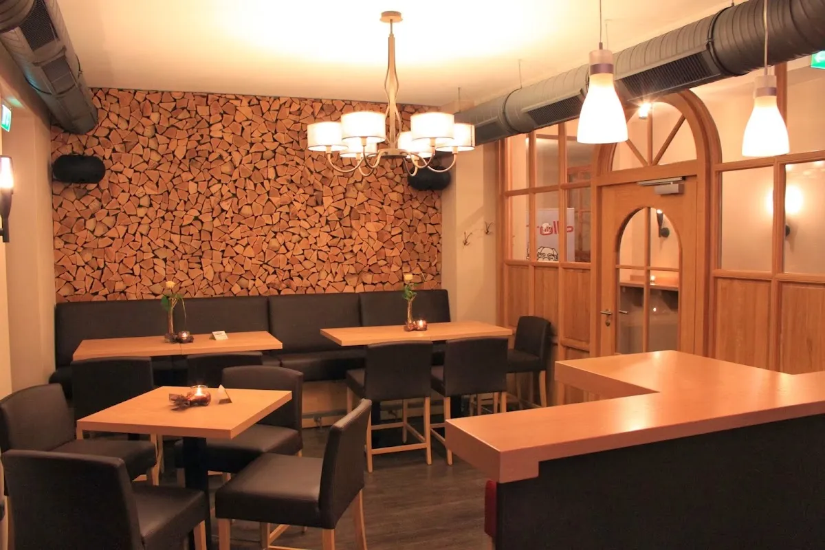 BookNoFees: Restorāns – Troll's Brauhaus – Medebach – Troll's alus darītava, foto 1