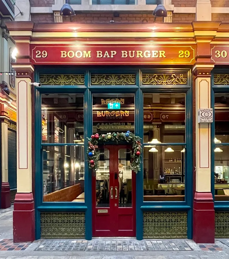 BookNoFees: Uzkodu bārs – Boom Bap Burger – London – Boom Bap Burger, foto 1
