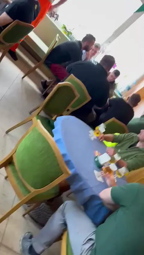 BookNoFees: Restorāns – Gaststätte Zur Linde – Neuenrade – Krodziņš „Zur Linde”, foto 3