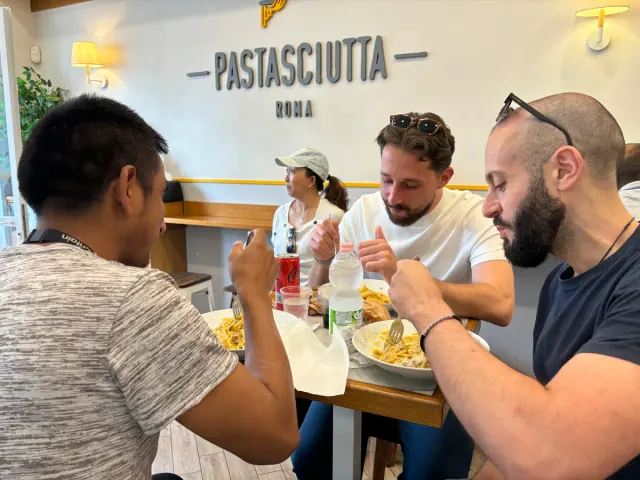 BookNoFees: Uzkodu bārs – Pastasciutta – Rome – Makaroni, foto 2