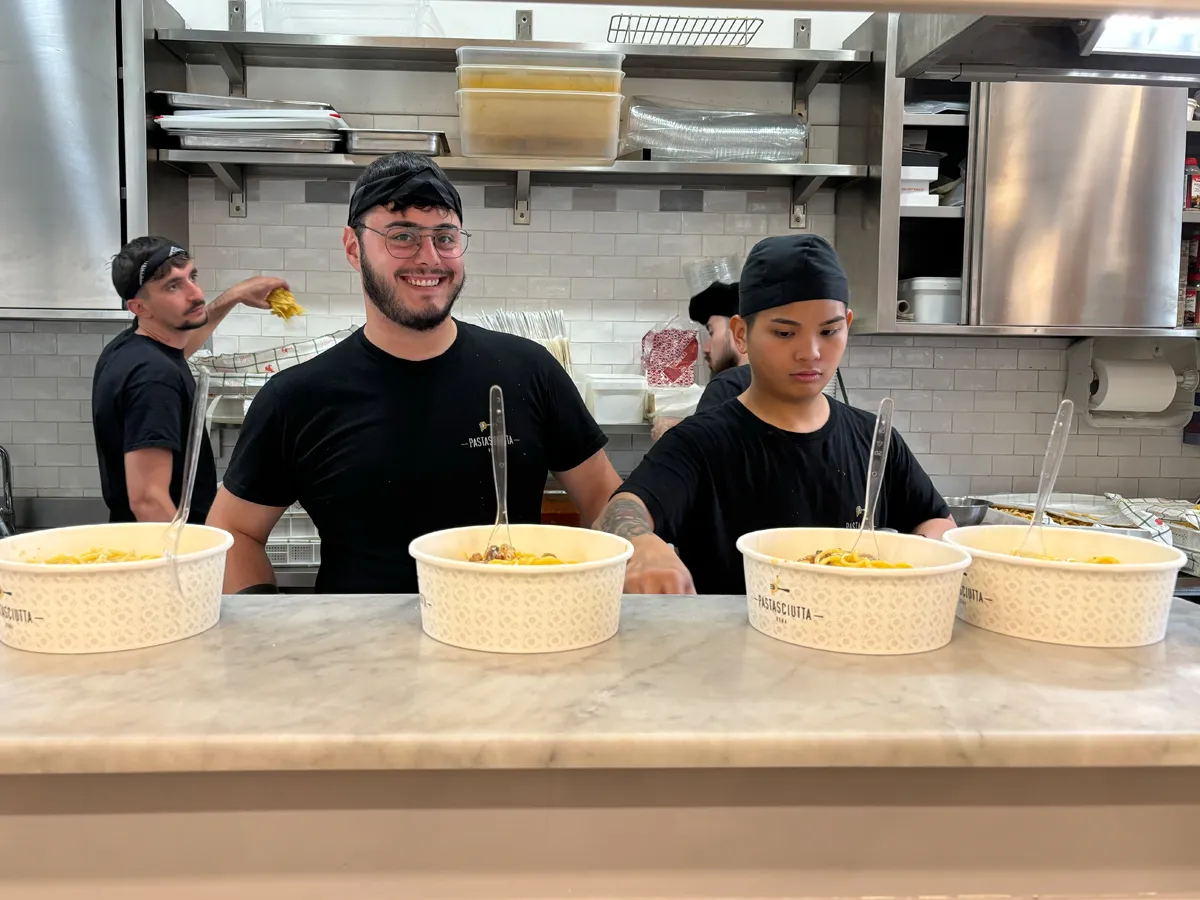 BookNoFees: Uzkodu bārs – Pastasciutta – Rome – Makaroni, foto 1